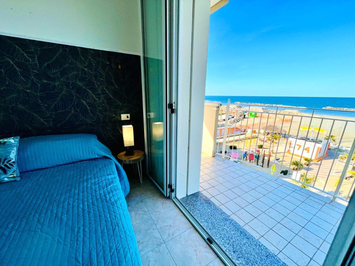 Residence Frontemare Rimini Exterior foto
