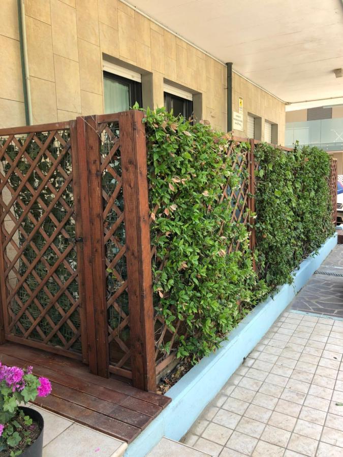 Residence Frontemare Rimini Exterior foto